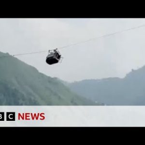Pakistan cable automobile: Relief as all eight other folks rescued  – BBC Recordsdata
